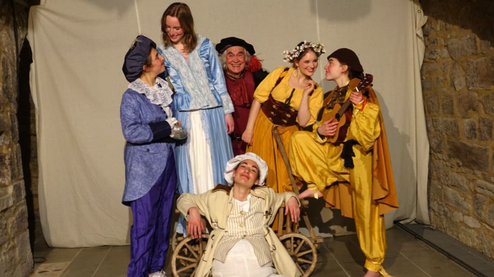 Mit der Neuinszenierung von „Pantalones Hochzeit“ will die Bühne an den Beginn des Herrenberger Theatererfolgs „historisch anknüpfen“.Herrenberger Bühne Mit der Neuinszenierung von „Pantalones Hochzeit“ will die Bühne an den Beginn des Herrenberger Theatererfolgs „historisch anknüpfen“.Herrenberger Bühne