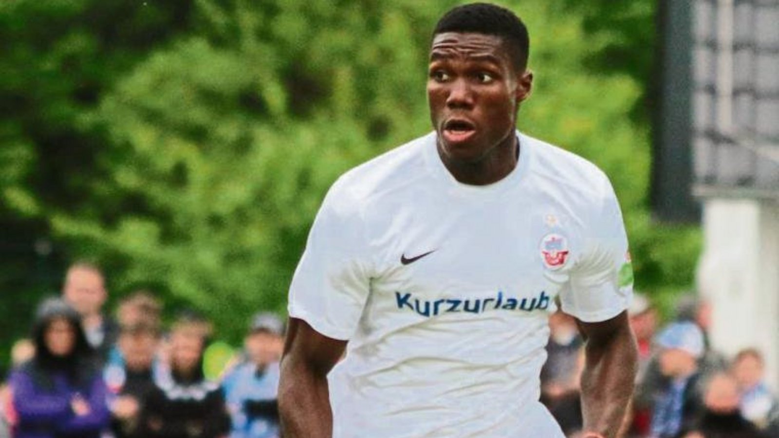 José Ikeng hat in Sersheim das Kicken gelernt und spielt jetzt in der 3. Liga. Foto: Hansa Rostock
