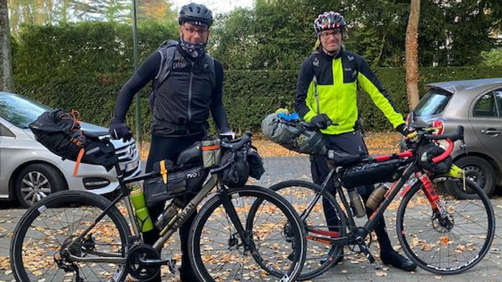 Mit der richtigen Ausrüstung könne man auch im Herbst und Winter Rad fahren, sagt der Stuttgarter Robert Otto (links).Foto: privat