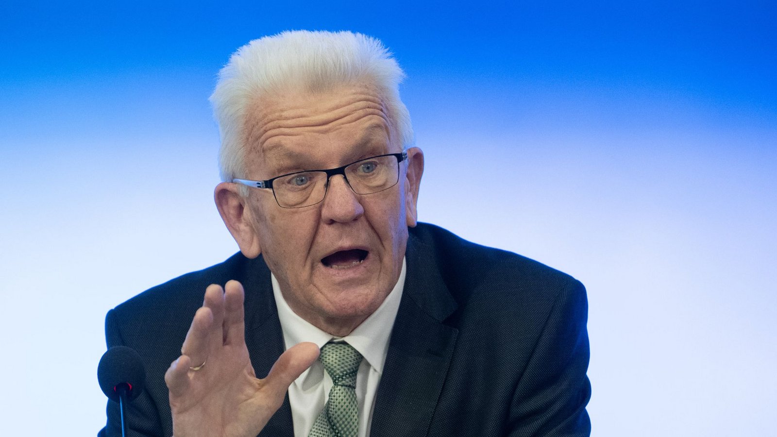 Ministerpräsident Winfried Kretschmann (Grüne) geht mit seiner Partei hart ins Gericht.Foto: dpa/Marijan Murat
