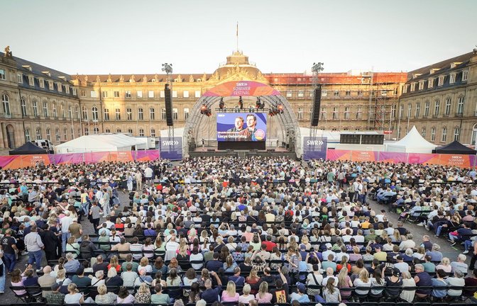 Bestes Wetter lockte die Stuttgarter am Freitagabend zur Tatort-Premiere.<span class='image-autor'>Foto: Ferdinando Iannone</span>