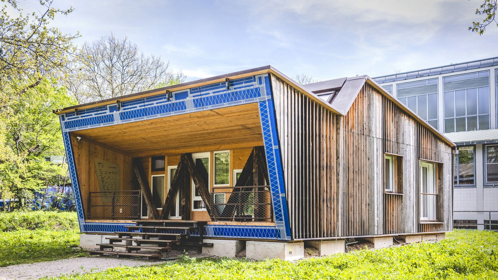 Mit dem Experimentalhaus RoofKIT beteiligte sich das Karlsruher Institut an einem internationalen Wettbewerb.Foto: sichtlichmensch Mit dem Experimentalhaus RoofKIT beteiligte sich das Karlsruher Institut an einem internationalen Wettbewerb.Foto: sichtlichmensch
