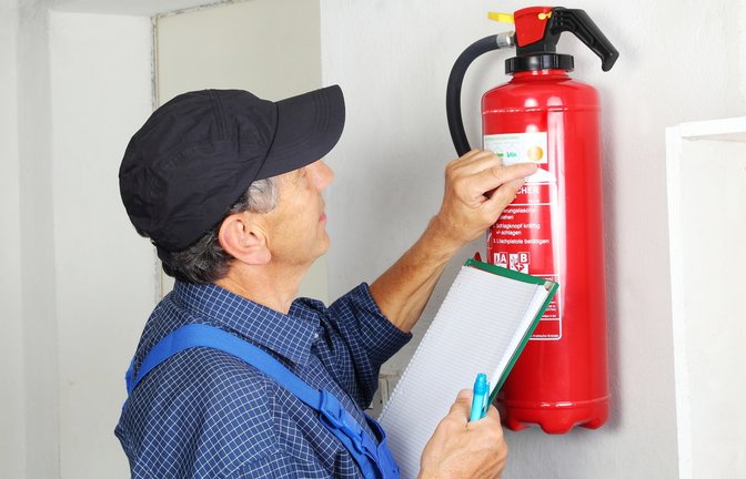 Feuerlöscher gehören nicht in den Hausmüll.<span class='image-autor'>Foto: riopatuca / shutterstock.com</span>