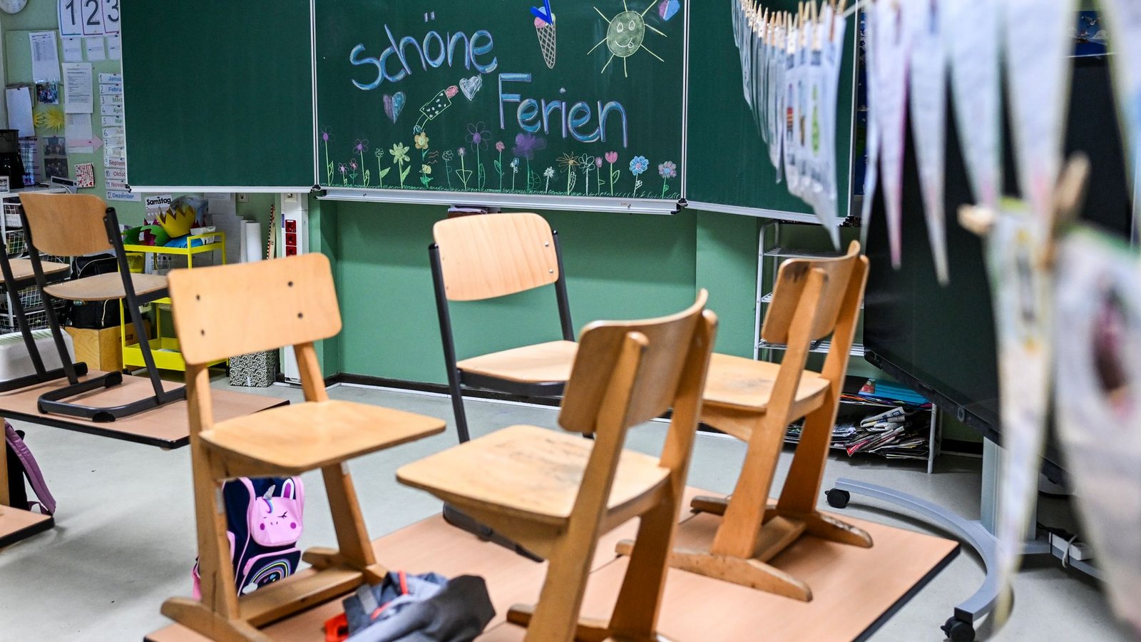 Den Anfang machen die Kinder in Hessen, Rheinland-Pfalz und im Saarland. (Archivbild)Foto: Jens Kalaene/dpa Den Anfang machen die Kinder in Hessen, Rheinland-Pfalz und im Saarland. (Archivbild)Foto: Jens Kalaene/dpa