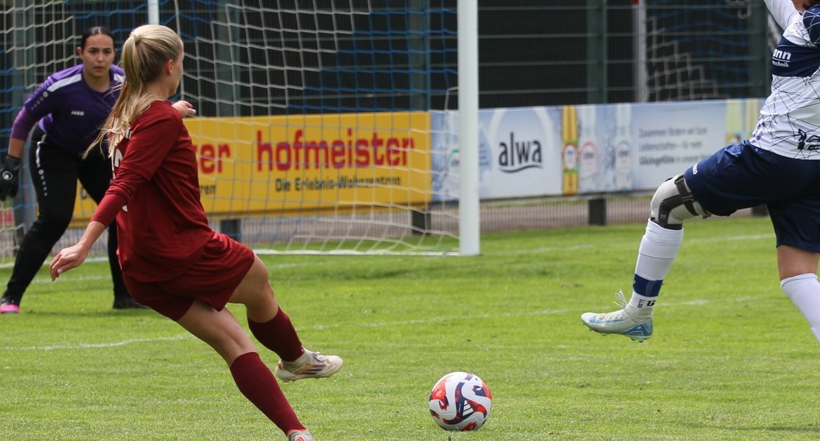 Fussball, Frauen, Bezirkspokal, SV Horrheim, Lea Schmid, Foto: Dittrich