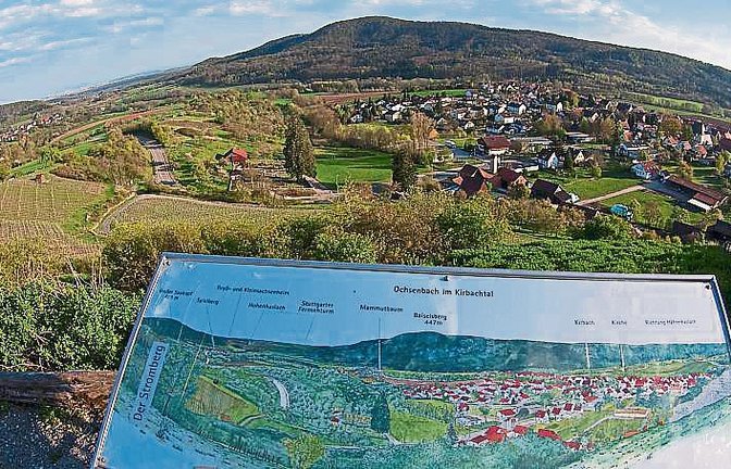Blick vom Geigersberg aufs Kirbachtal. Fotos: Dreizler/Thalhäuser/Naturpark