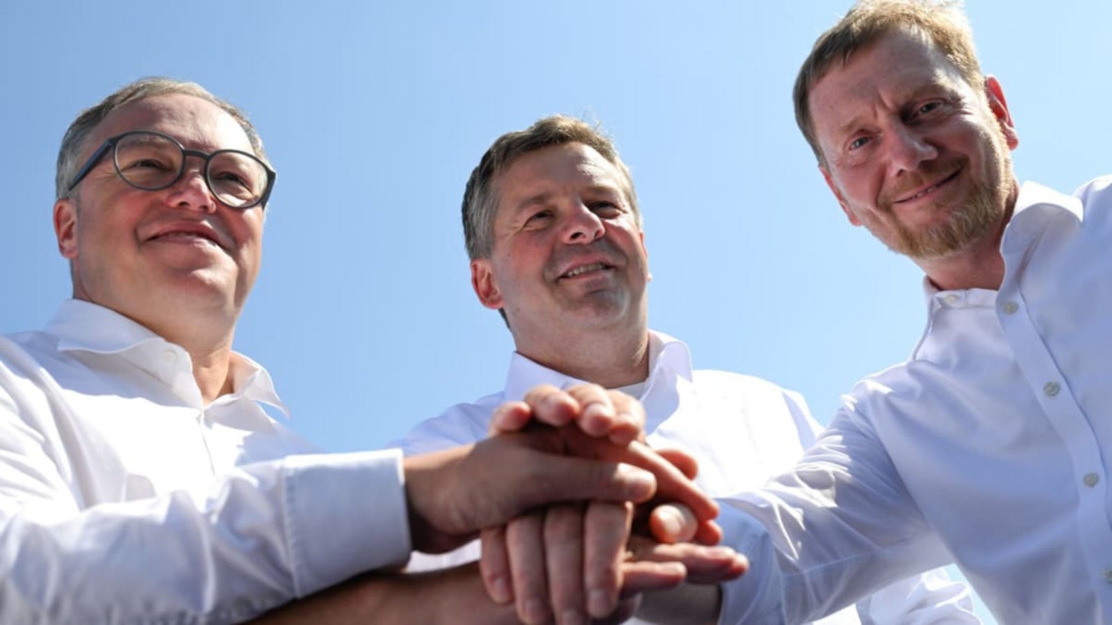 Sie haben die Debatte angestoßen: Die Unions-Ministerpräsidenten Mario Voigt (Thüringen), Sven Schulze (Sachsen-Anhalt) und Michael Kretschmer (Sachsen) stellen sich gegen eine Abschaffung der Rente für besonders langjährig Versicherte.Hendrik Schmidt/dpa