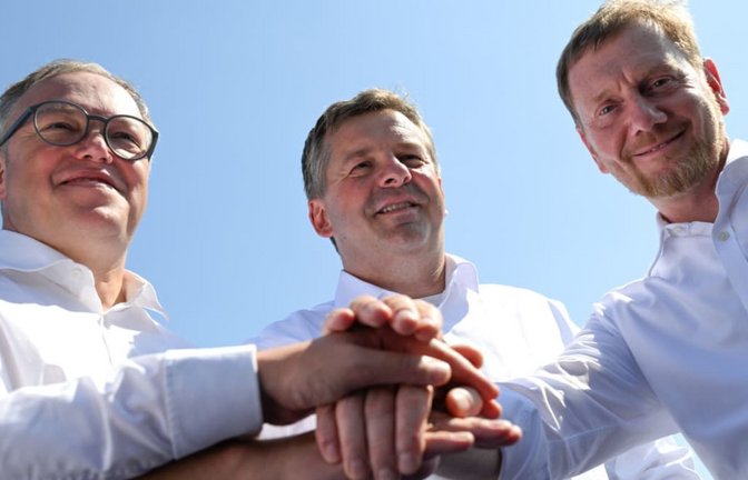 Sie haben die Debatte angestoßen: Die Unions-Ministerpräsidenten Mario Voigt (Thüringen), Sven Schulze (Sachsen-Anhalt) und Michael Kretschmer (Sachsen) stellen sich gegen eine Abschaffung der Rente für besonders langjährig Versicherte.<span class='image-autor'>Hendrik Schmidt/dpa</span>