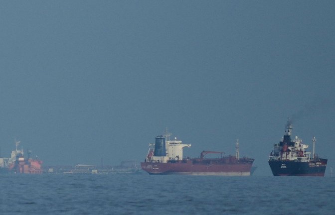 Der Konflikt um die Straße von Hormus geht weiter. (Archivbild)<span class='image-autor'>Foto: Altaf Qadri/AP/dpa</span>