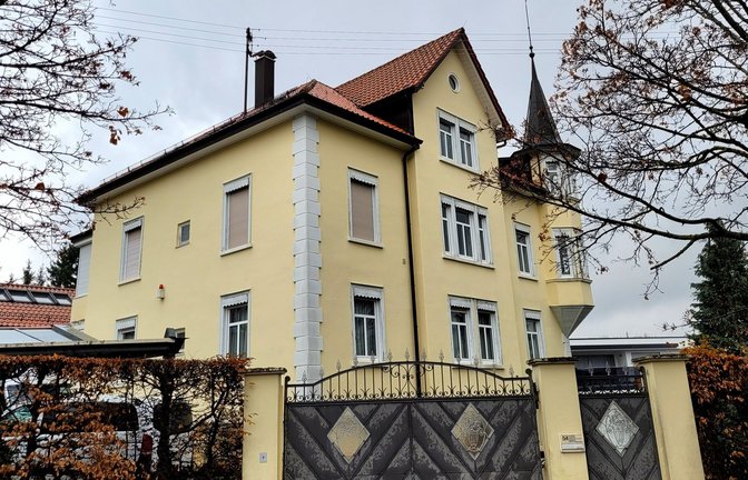 Die Stadtvilla in Pfullingen: Hier wurden der 63-Jährige und seine Frau tot gefunden.<span class='image-autor'>Foto: Michael Bosch</span>