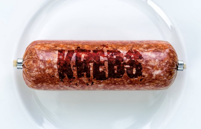 Die Weltgesundheitsorganisation (WHO) stuft Wurst als krebserregend ein.<span class='image-autor'>Foto: imago/Christian Ohde/imago stock&people</span>