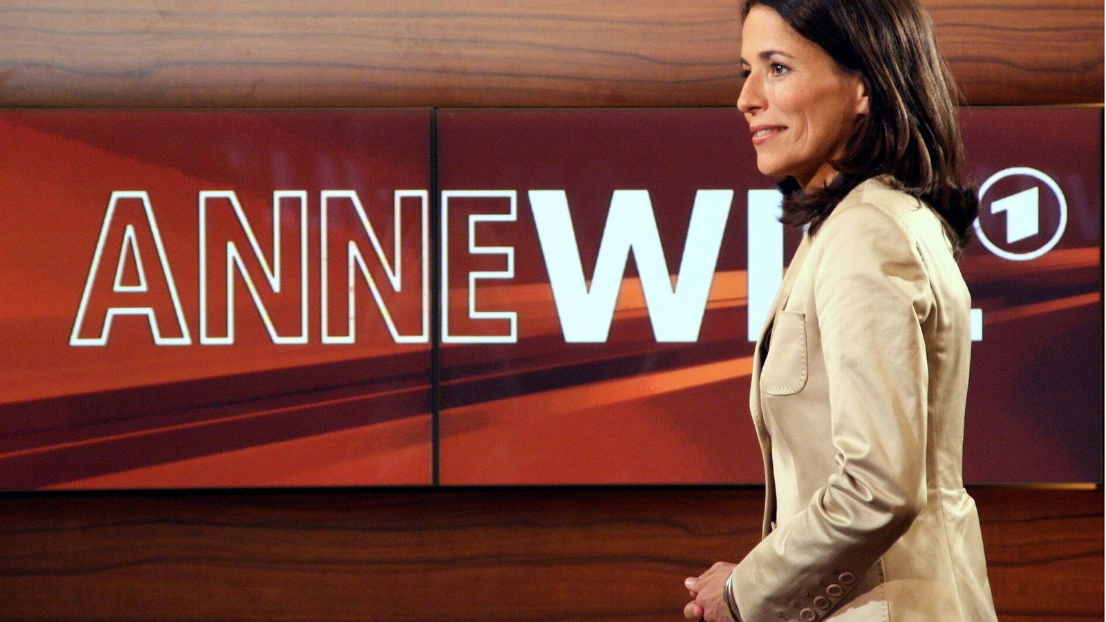 Anne Will ist eine der bekanntesten Polit-Talkerinnen und gibt den Job am Sonntagabend jetzt auf.Foto: imago/Bugge Anne Will ist eine der bekanntesten Polit-Talkerinnen und gibt den Job am Sonntagabend jetzt auf.Foto: imago/Bugge