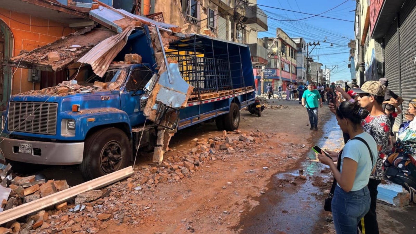 Neben Cali sind unter anderem auch die Städte Pereira und Manizales stark getroffen worden. Allein Pereira verzeichnete nach jüngsten Angaben der Stadtverwaltung bisher 66 Tote und damit die meisten Opfer.Imago/Anadolu Agency Neben Cali sind unter anderem auch die Städte Pereira und Manizales stark getroffen worden. Allein Pereira verzeichnete nach jüngsten Angaben der Stadtverwaltung bisher 66 Tote und damit die meisten Opfer.Imago/Anadolu Agency