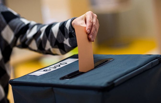 Bei den Kommunalwahlen in Niedersachsen holte die AfD so viele Stimmen, dass sie gar nicht genug Listenkandidaten zur Verfügung hat.<span class='image-autor'>Moritz Frankenberg/dpa</span>