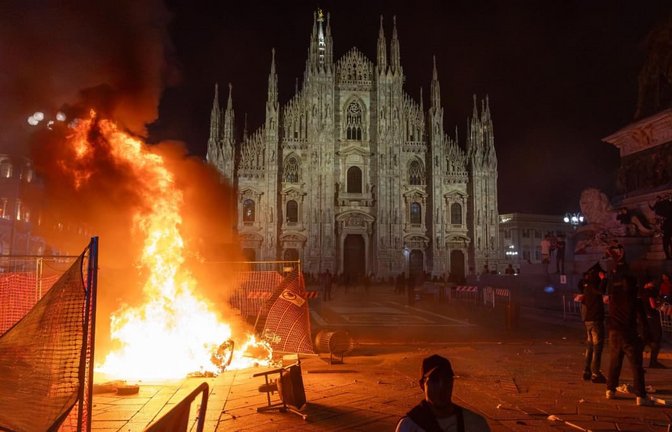 In Mailand ist es am Sonntag, den zweiten Tag in Folge, zu gewaltsamen Zusammenstößen zwischen Jugendlichen und der Polizei gekommen (Archivfoto).<span class='image-autor'>Stefano Porta/LaPresse/dpa</span>