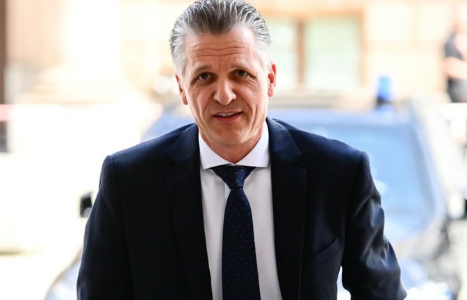 Auf geht's. Thorsten Frei kommt zu einer Sondersitzung der CDU/CSU-Bundestagsfraktion zur Wahl des Fraktionsvorsitzenden.<span class='image-autor'>Sebastian Gollnow/dpa</span>