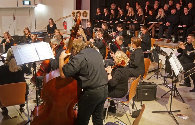 Mit einem Festkonzert feiert die neuapostolische Kirchengemeinde Oberriexingen ihr 100. Jubiläum in der Festhalle. <span class='image-autor'>Foto: Friedrich</span>