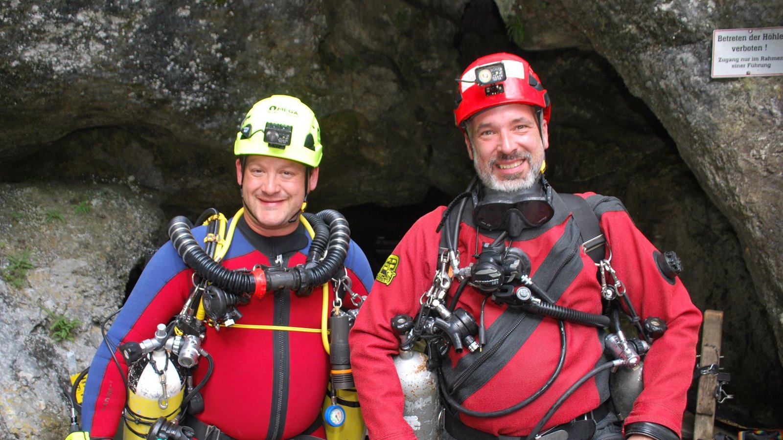 Christian Eckert (links) und Tobias Schmidt sind erfahrene Höhlenrettungstaucher.Foto: /Sebastian Steegmüller Christian Eckert (links) und Tobias Schmidt sind erfahrene Höhlenrettungstaucher.Foto: /Sebastian Steegmüller