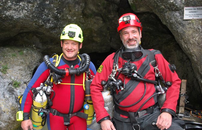 Christian Eckert (links) und Tobias Schmidt sind erfahrene Höhlenrettungstaucher.<span class='image-autor'>Foto: /Sebastian Steegmüller</span>
