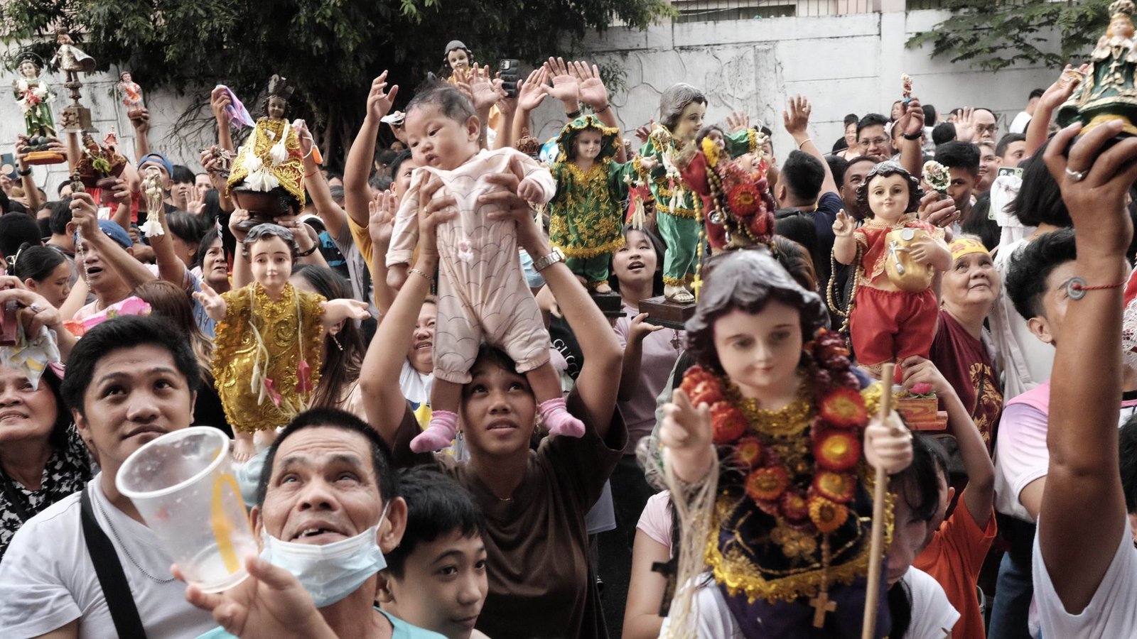 Volksreligion: Auf den Philippinen mischt sich Aberglaube und Katholizismus.Foto: imago/Deo Montesclaros Volksreligion: Auf den Philippinen mischt sich Aberglaube und Katholizismus.Foto: imago/Deo Montesclaros