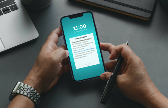Die Meldung kommt direkt auf das Handy.<span class='image-autor'>Foto: Bundesamt für Bevölkerungsschutz und Katastrophenhilfe</span>