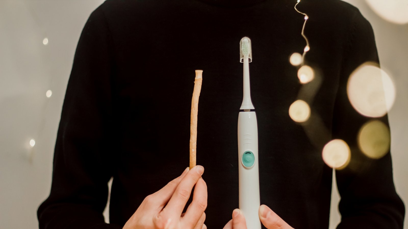 Wie sieht es mit der Zahnhygiene beim Fasten aus?Foto: Sarbinaz / shutterstock.com