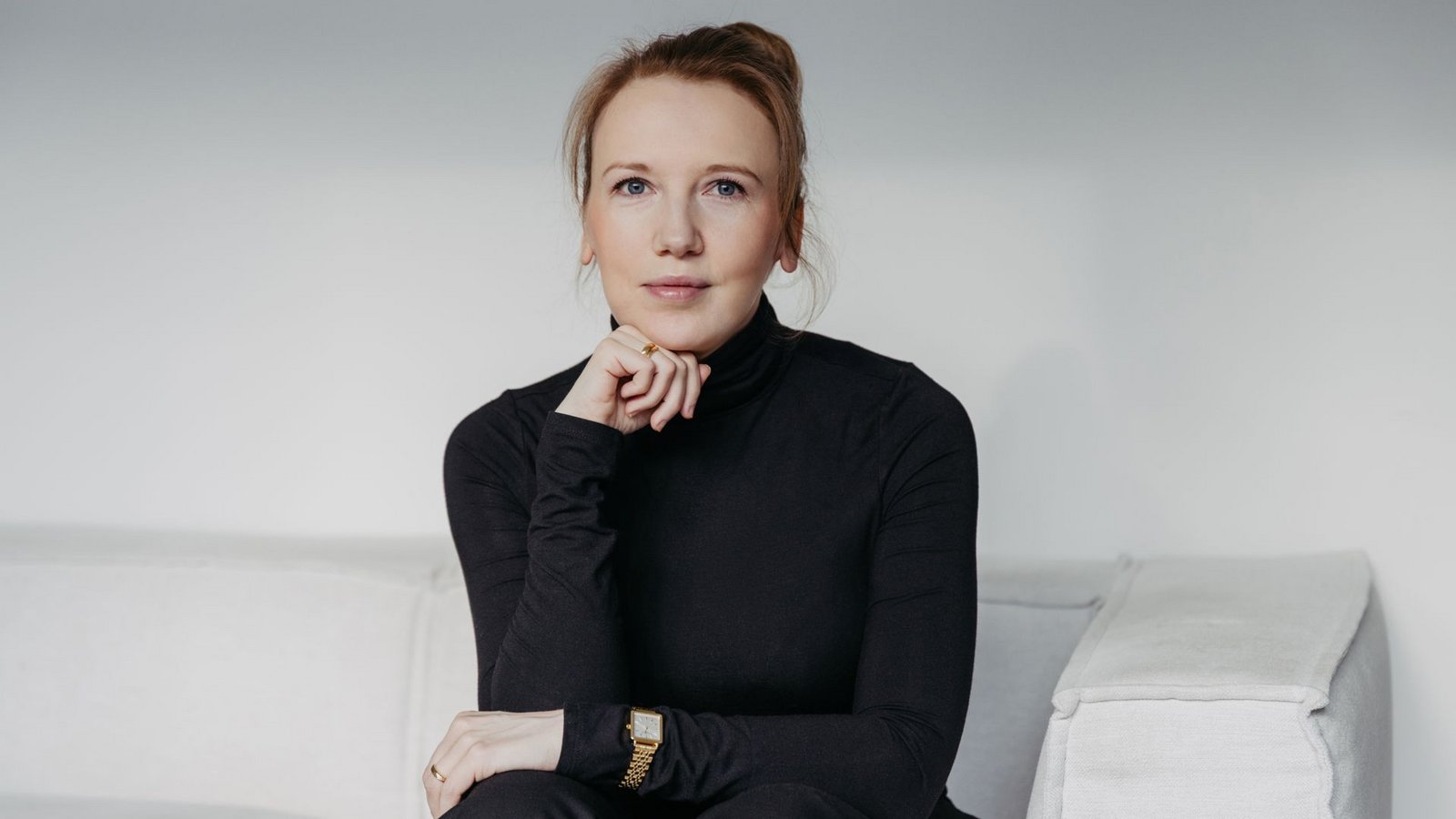 Auf Social Media werden viele psychologische Phänomene oft extrem vereinfacht dargestellt. Die Psychologin Esther Bockwyt kritisiert in ihrem neuen Buch aktuelle Pop-Psychologie-Trends und plädiert für weniger schwarz-weiß Denken.Foto: PR/ Gina Reinholz Auf Social Media werden viele psychologische Phänomene oft extrem vereinfacht dargestellt. Die Psychologin Esther Bockwyt kritisiert in ihrem neuen Buch aktuelle Pop-Psychologie-Trends und plädiert für weniger schwarz-weiß Denken.Foto: PR/ Gina Reinholz
