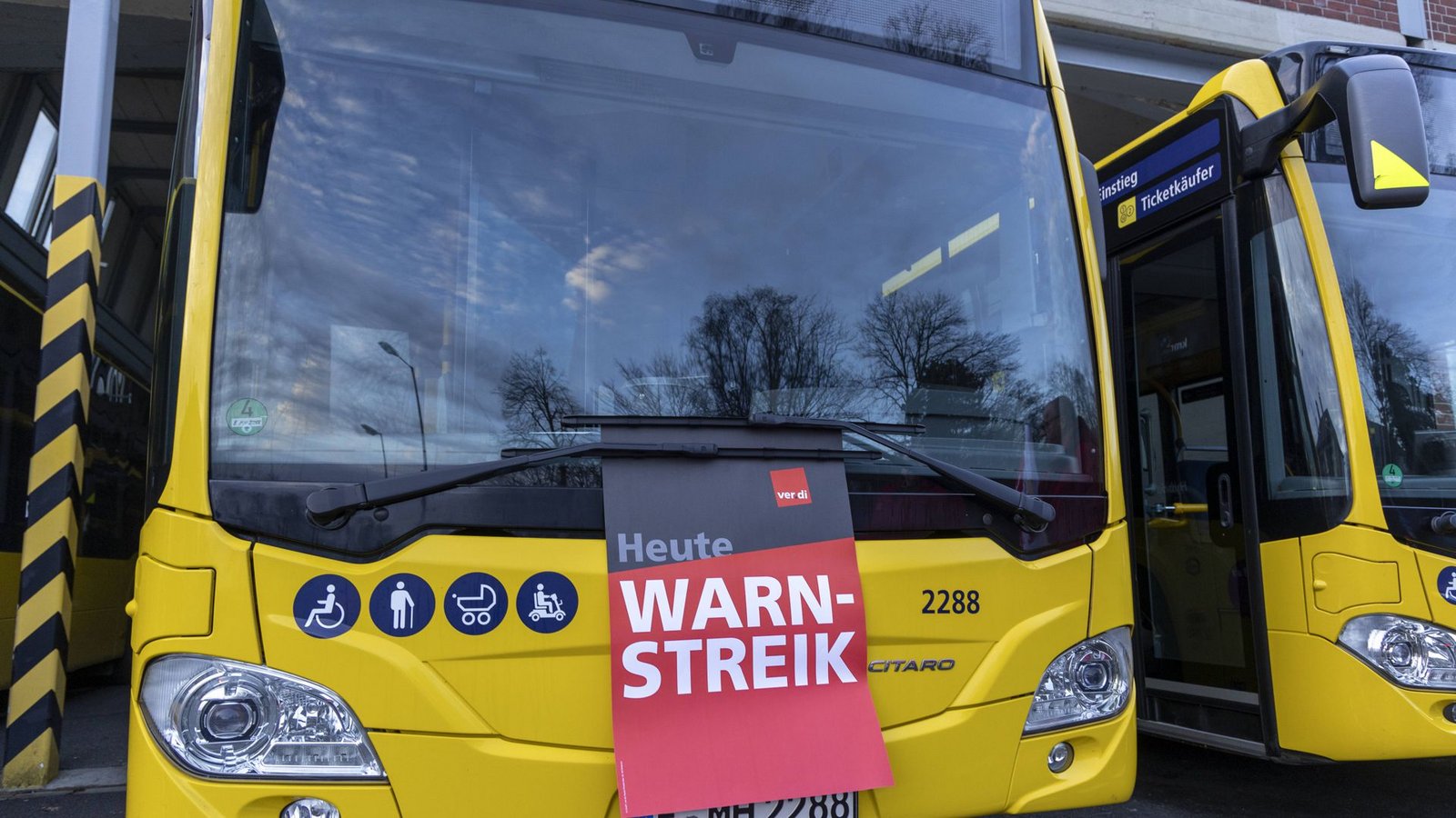 In Baden-Württemberg ist noch offen, ob bald zum zweiten Mal im kommunalen Nahverkehr gestreikt wird.Foto: Imago/Markus Matzel In Baden-Württemberg ist noch offen, ob bald zum zweiten Mal im kommunalen Nahverkehr gestreikt wird.Foto: Imago/Markus Matzel