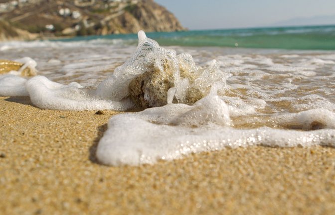 Baden in Meer und Seen ist mit Ausnahmen weitgehend sicher<span class='image-autor'>Foto: picture alliance / dpa</span>