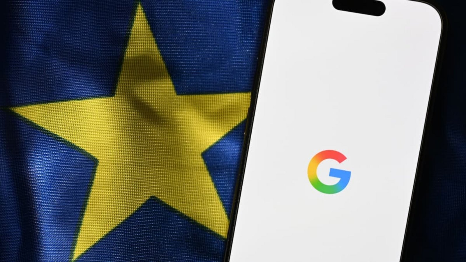 Die App von Google wird auf einem Smartphone geöffnet (Symbolbild).Markus Lenhardt/dpa Die App von Google wird auf einem Smartphone geöffnet (Symbolbild).Markus Lenhardt/dpa