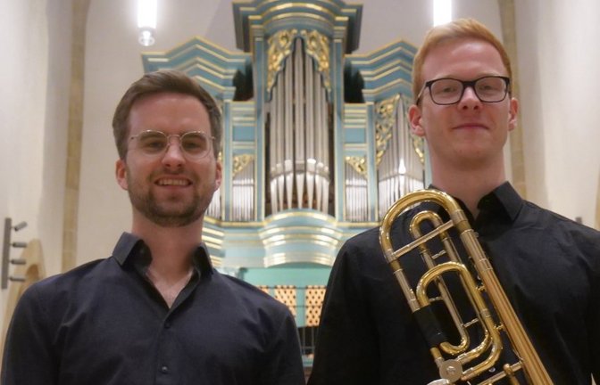 Jonathan Böhm (rechts) und Lukas Nagel begeistern das Publikum in der Vaihinger Stadtkirche mit einem fulminanten Konzert zum Abschluss des Maientag. <span class='image-autor'>Foto: Friedrich</span>