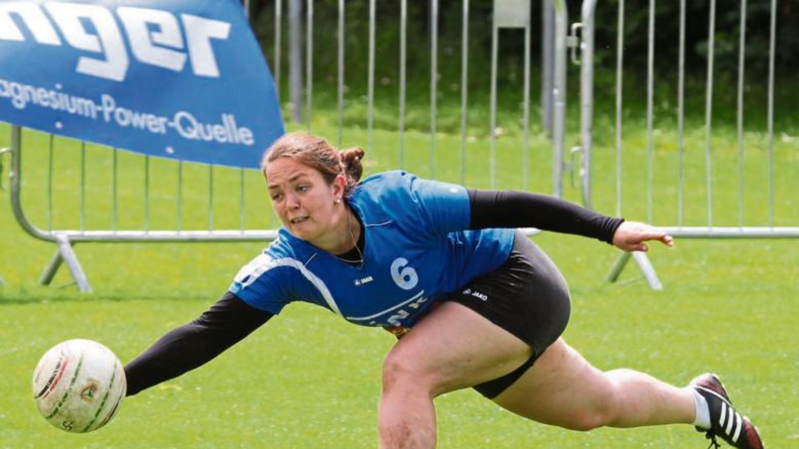 Nach dem TSV Calw am vergangenen Wochenende wartet nun das zweite Spitzenteam der 1. Faustball-Bundesliga Süd auf den TV Vaihingen, der TSV Dennach. Foto: Nachreiner