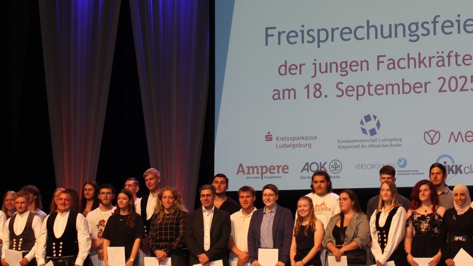 Glückliche Gesichter bei der Freisprechungsfeier: 137 Auszubildende haben ihre Gesellenprüfung in der Tasche.  Foto: p
