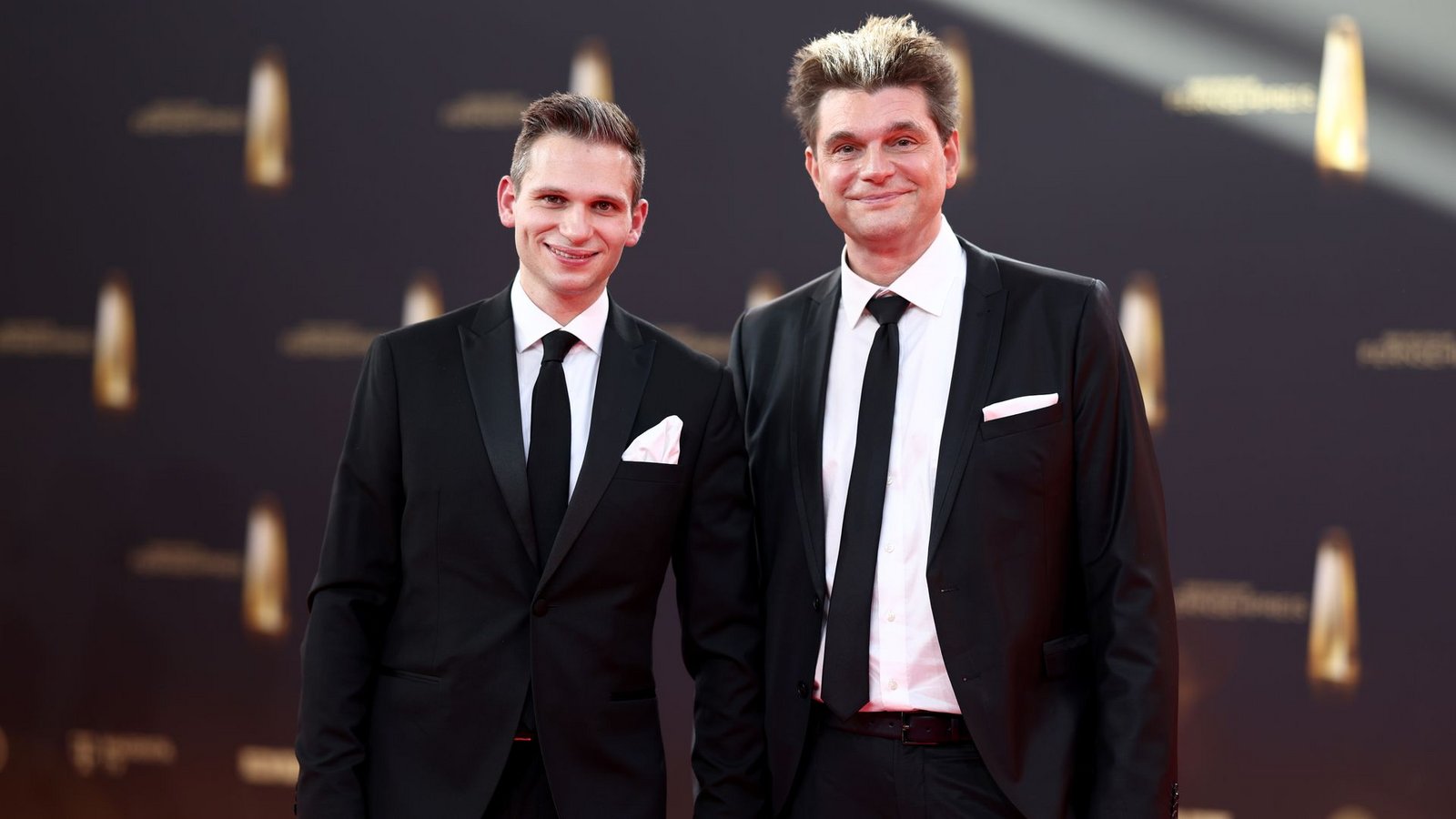 Fabian Köster und Lutz van der Horst sind für "heute-show"-Fans auch während der Sommerpause aktiv. (Archivbild)Foto: Rolf Vennenbernd/dpa Fabian Köster und Lutz van der Horst sind für "heute-show"-Fans auch während der Sommerpause aktiv. (Archivbild)Foto: Rolf Vennenbernd/dpa