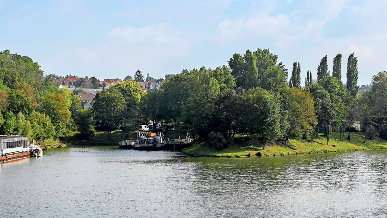 Nicht überall ist der Neckar so nah und erlebbar wie hier in Bad Cannstatt.Foto: Lichtgut/Zophia Ewska Nicht überall ist der Neckar so nah und erlebbar wie hier in Bad Cannstatt.Foto: Lichtgut/Zophia Ewska