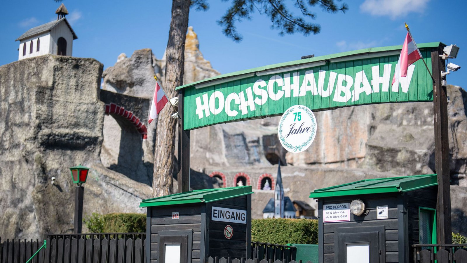 Das Unglück passierte auf der „Wiener Hochschaubahn“.Foto: Georg Hochmuth/APA/dpa