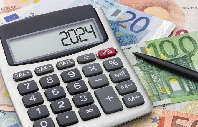 Das Geld wird monatlich im Voraus bezahlt.<span class='image-autor'>Foto: Zerbor / shutterstock.com</span>