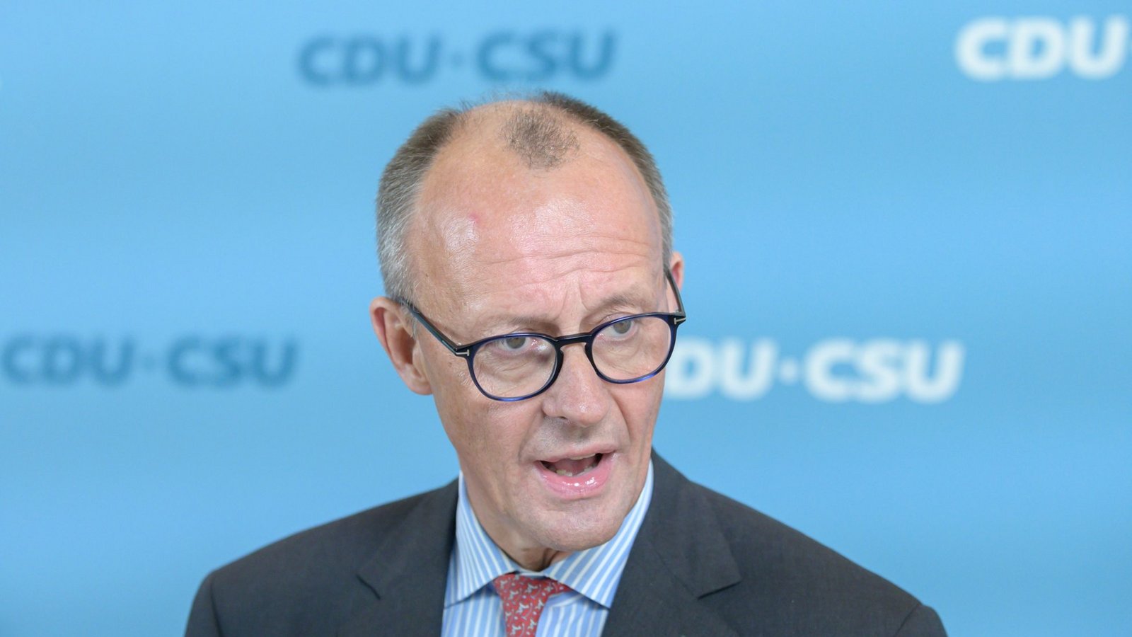 Trotz der Kritik erhielt Merz' Fünf-Punkte-Plan eine Mehrheit.Foto: photocosmos1 / shutterstock.com Trotz der Kritik erhielt Merz' Fünf-Punkte-Plan eine Mehrheit.Foto: photocosmos1 / shutterstock.com