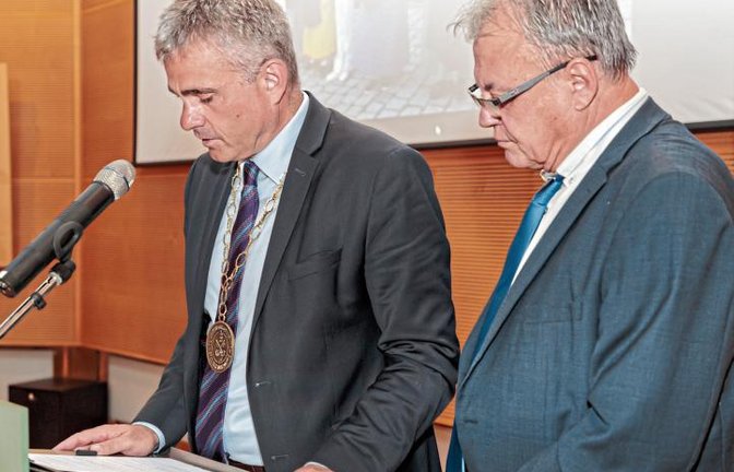 Holger Albrich (links) und Patrick Adrien bekräftigten die Partnerschaft.  Fotos: Pangerl