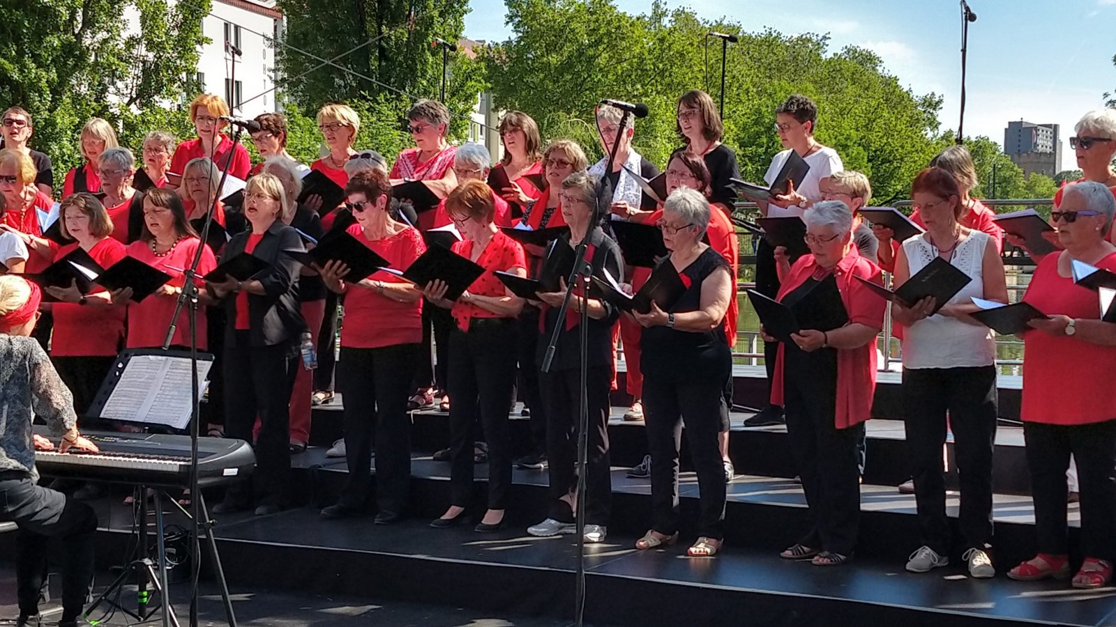 Auch der Frauenchor des Chorverbandes Enz hat in Mühlacker seinen Auftritt. Foto: p Auch der Frauenchor des Chorverbandes Enz hat in Mühlacker seinen Auftritt. Foto: p