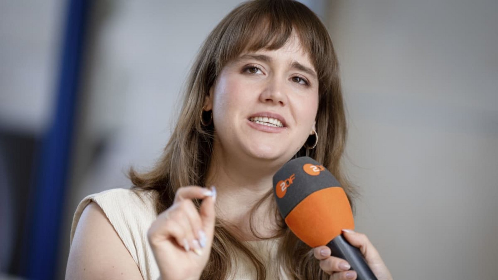 Ricarda Lang am Rande einer Parlamentssitzung.Bernd Elmenthaler/Future Image/actionpress Ricarda Lang am Rande einer Parlamentssitzung.Bernd Elmenthaler/Future Image/actionpress