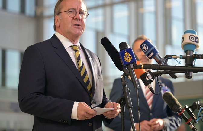 Die Marine verlegt derzeit zwei Schiffe in Richtung der Straße von Hormus - das gab Verteidigungsminister Pistorius bei einem Treffen mit seinen Nato-Kollegen in Brüssel bekannt.<span class='image-autor'>Foto: Malin Wunderlich/dpa</span>