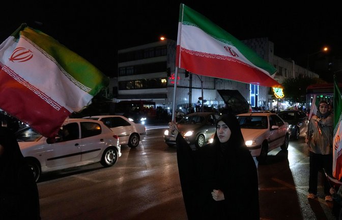 Die Führung im Iran kontert Trumps verbale Drohungen.<span class='image-autor'>Foto: Vahid Salemi/AP/dpa</span>