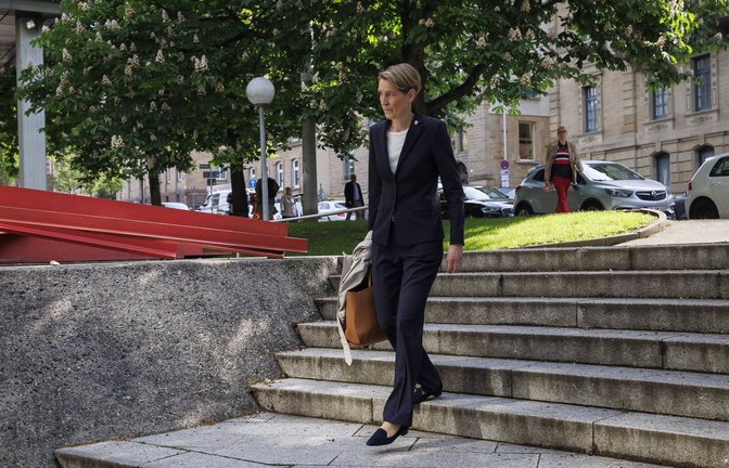 Präsidentin Stefanie Hinz auf dem Weg zu ihrer Zeugenaussage im Prozess gegen den Inspekteur am Stuttgarter Landgericht.<span class='image-autor'>Foto: Lichtgut/Julian Rettig (Archiv)</span>