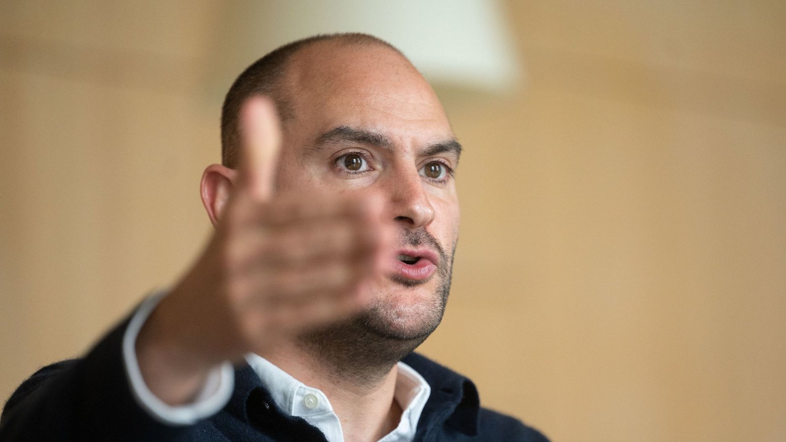 Danyal Bayaz setzt auf Künstliche Intelligenz um Fiskus und Bürgern ihre Steuerangelegenheiten zu erleichtern.Foto: dpa/Marijan Murat Danyal Bayaz setzt auf Künstliche Intelligenz um Fiskus und Bürgern ihre Steuerangelegenheiten zu erleichtern.Foto: dpa/Marijan Murat