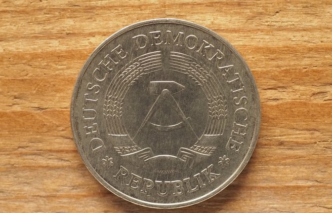 Die Ostmark kann heute nicht mehr gegen Euro eingetauscht werden.<span class='image-autor'>Foto: Claudio Divizia / shutterstock.com</span>