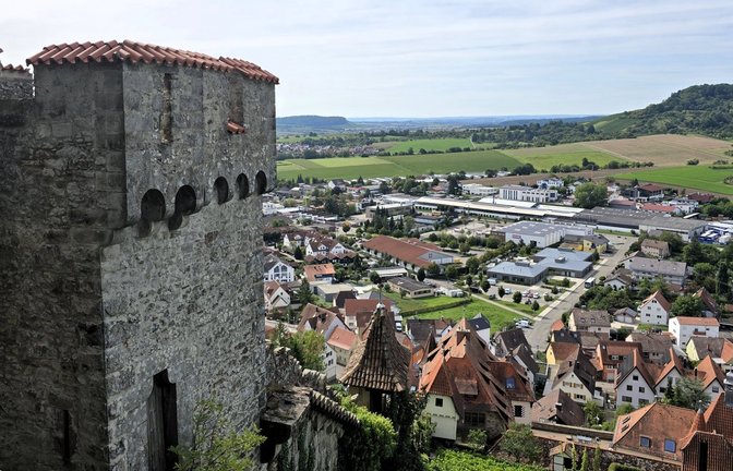 Von der Burg hat man einen schönen Blick auf das Städtchen.