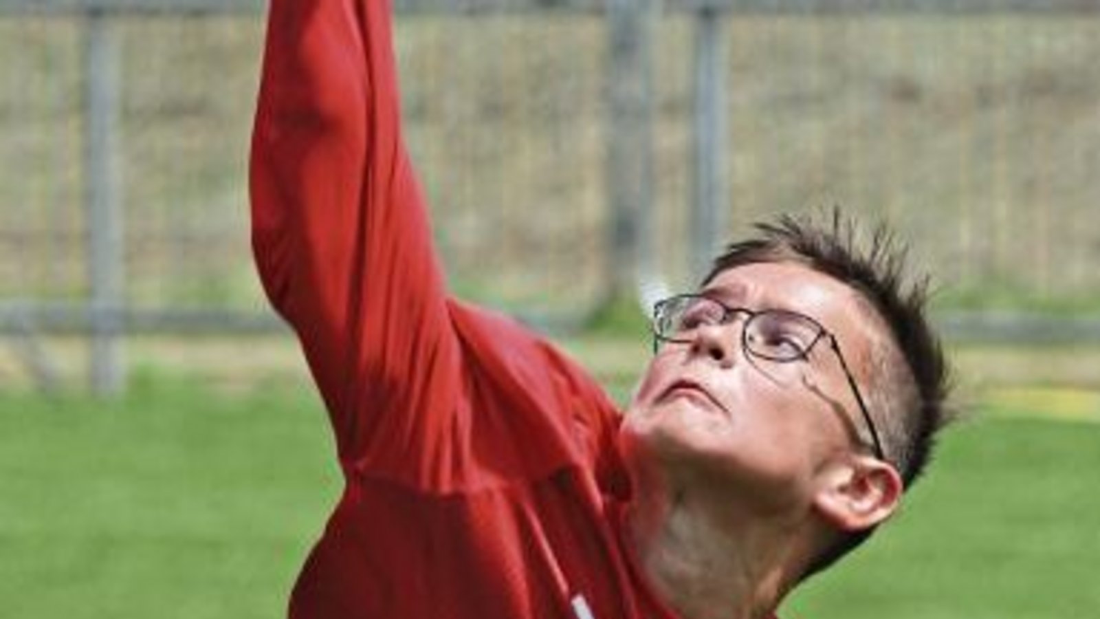 Max Staudenecker hat bei den U-14-Faustballern den Hauptangriff mit Angabe und Rückschlag übernommen. Foto: Nachreiner Max Staudenecker hat bei den U-14-Faustballern den Hauptangriff mit Angabe und Rückschlag übernommen. Foto: Nachreiner