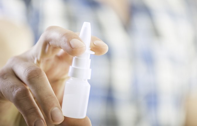 Wie man eine Nasenspray-Sucht wieder loswird, verraten wir Ihnen in diesem Artikel. 4 effektive Tipps zur nachhaltigen Entwöhnung.<span class='image-autor'>Foto: Raresirimie / Shutterstock.com</span>