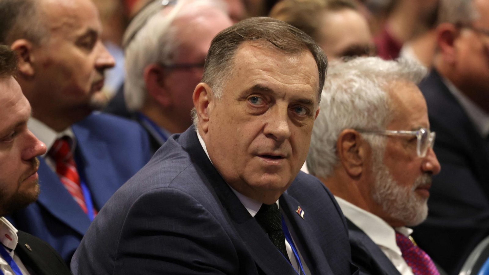 Der Serbenführer Milorad Dodik wird per internationalem Haftbefehl gesucht.Foto: AFP/MENAHEM KAHANA